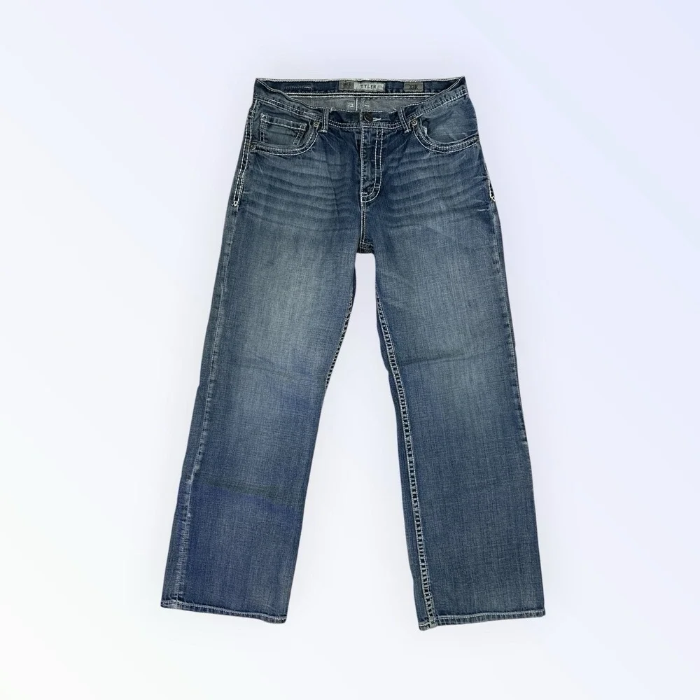 BKE Tyler Straight Leg Jeans Men's 33x31 Medium Wash Contrast Stitch Embroidered